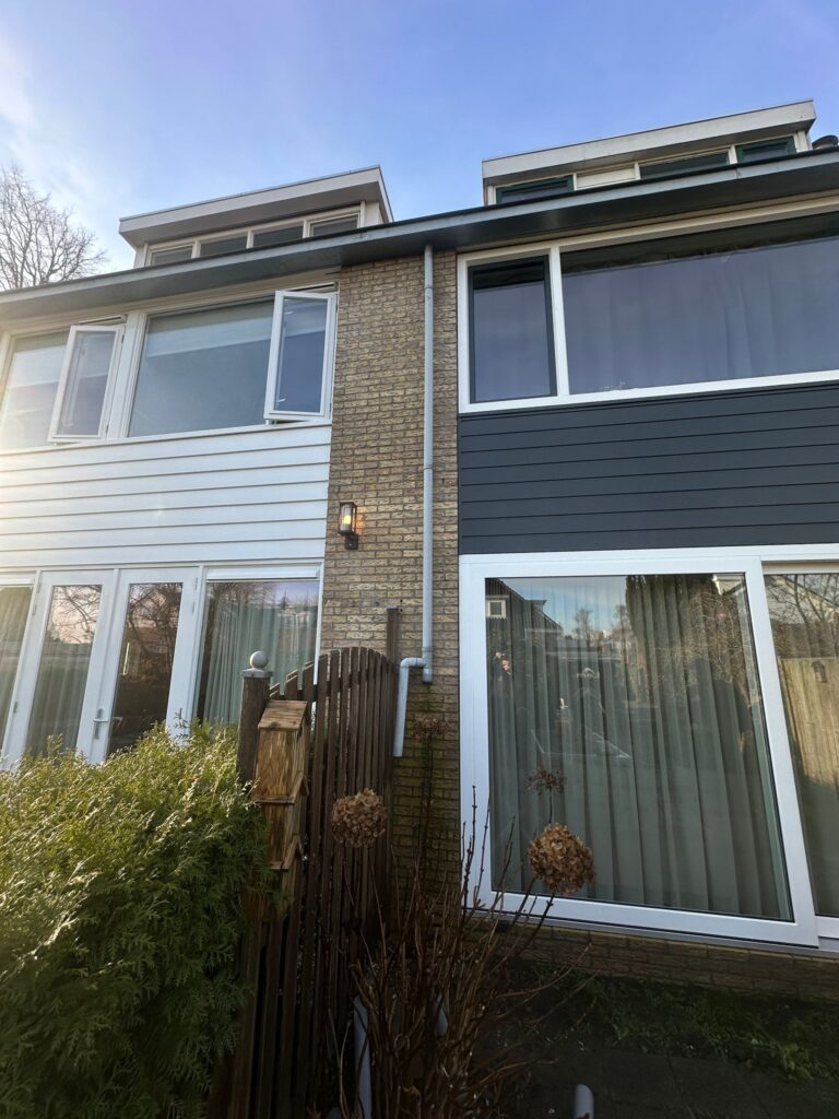 Pvc-hemelwaterafvoer-vervangen-zinken-hemelwaterafvoer-Assendelft